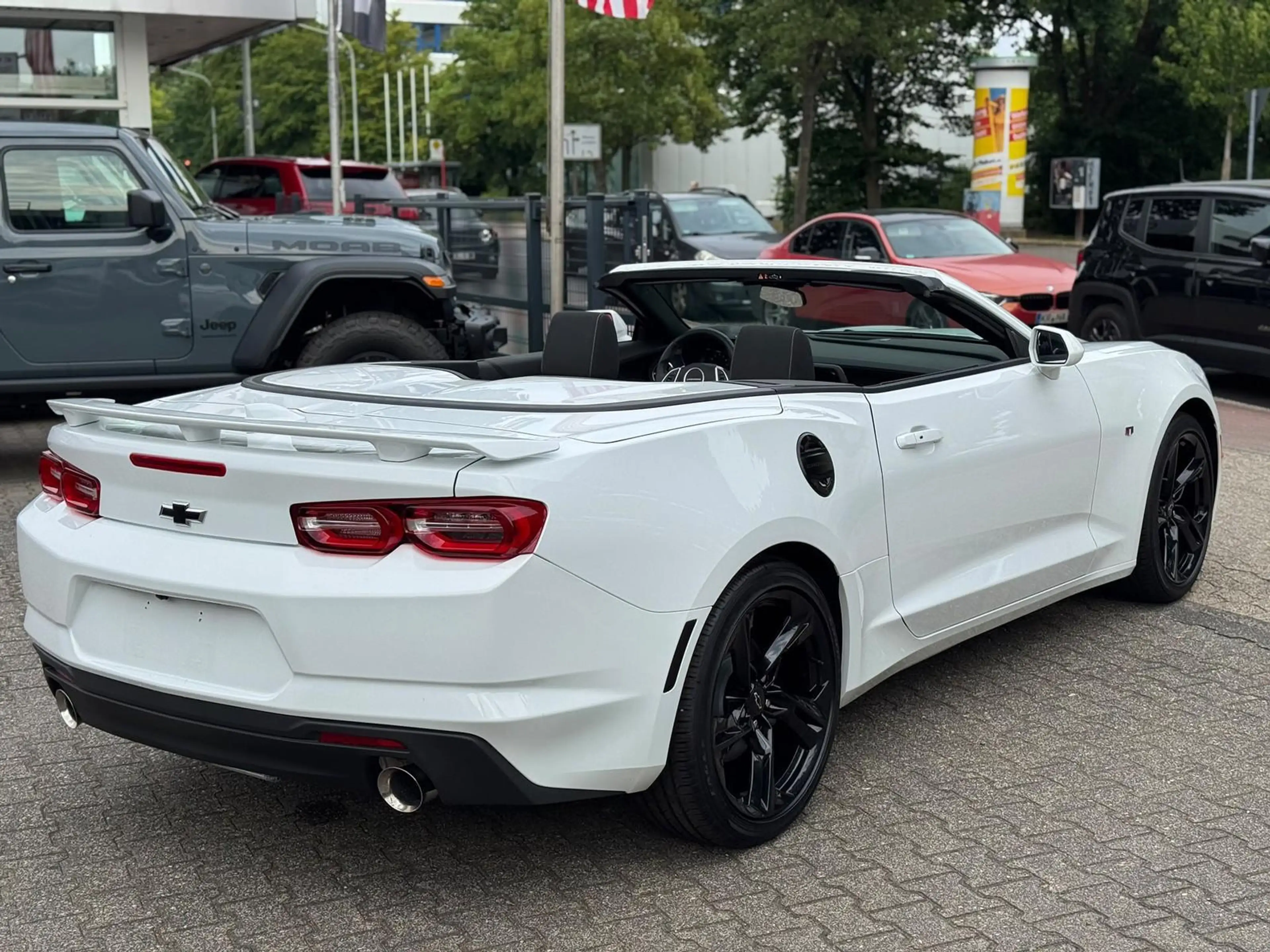 Chevrolet Camaro 2.0l Convertible RS — photo 4