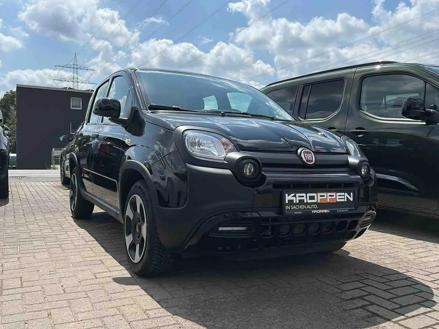 Fiat Panda Panda Hybrid City Plus 1.0 GSE Tech Plus Paket Schwarz - 2