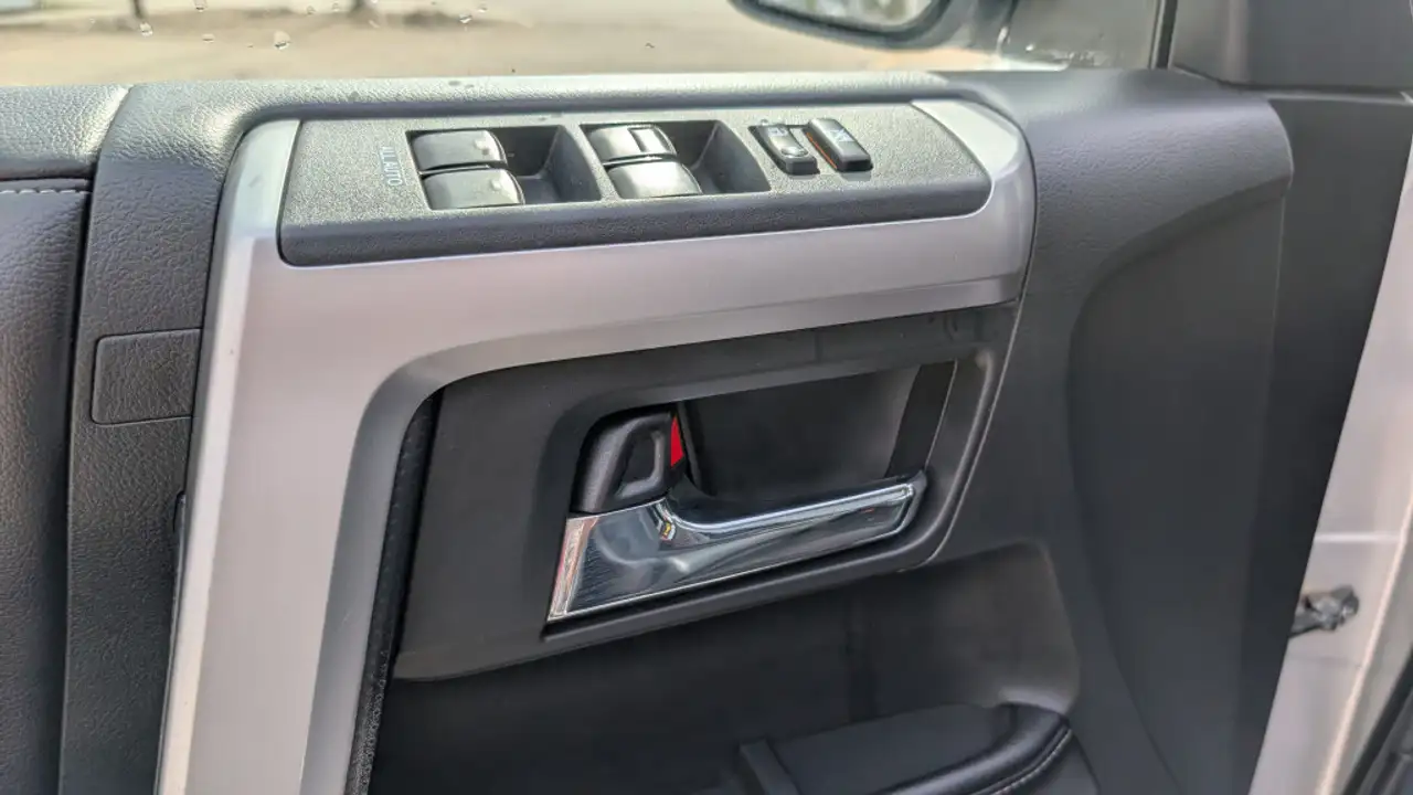 Toyota 4-Runner снимка Toyota 4-Runner