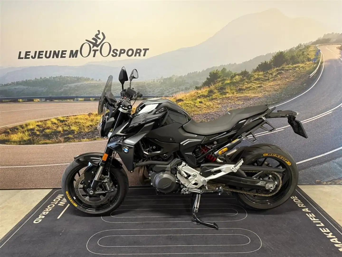 BMW F 900 R Gar Premium -> 02/2029 (TVA récup) Zwart - 1
