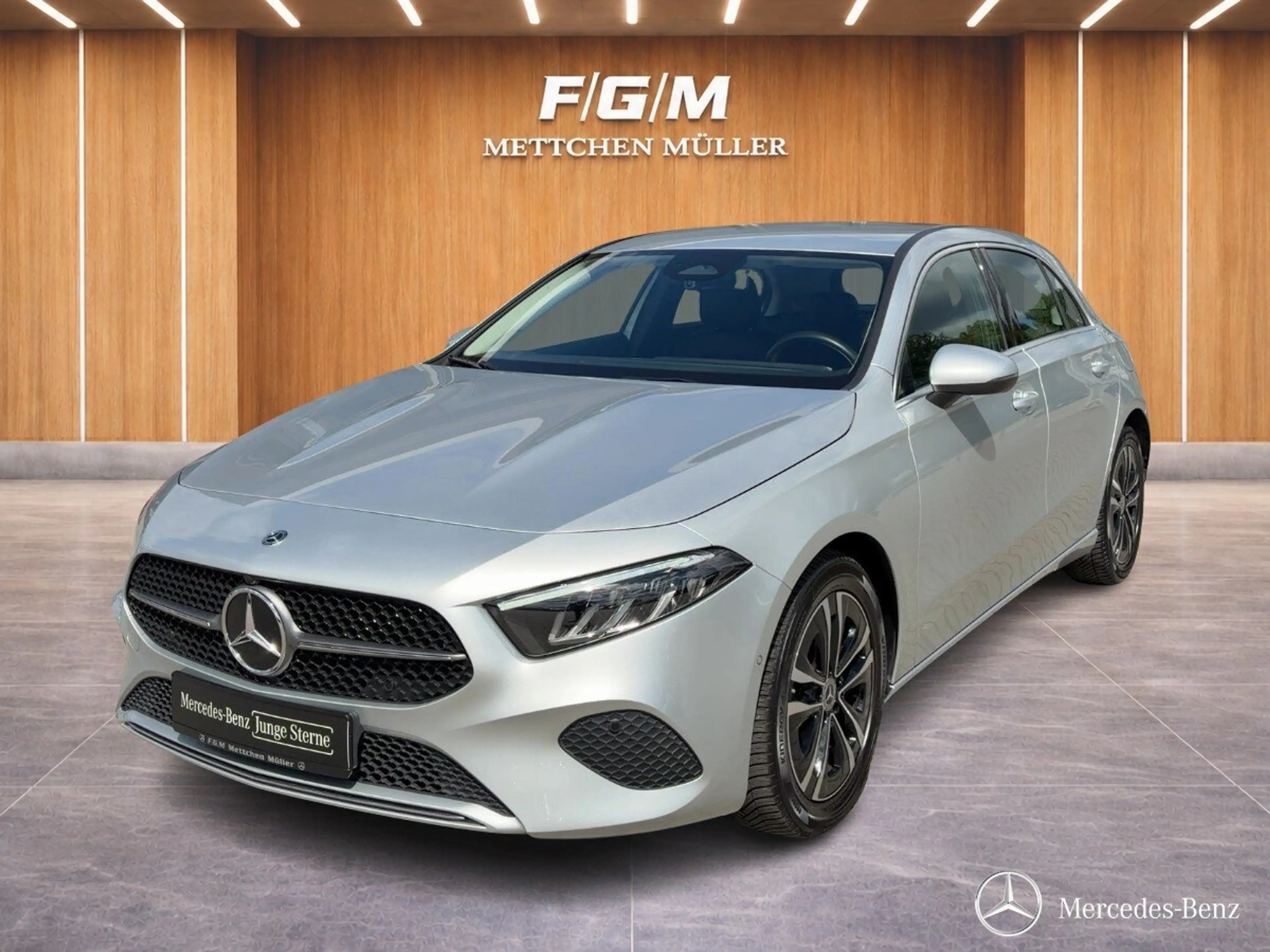 Mercedes-Benz A 200 A 200 Progressive+NAVI+LED+RÜCKFAHRKAMERA+PARTRO