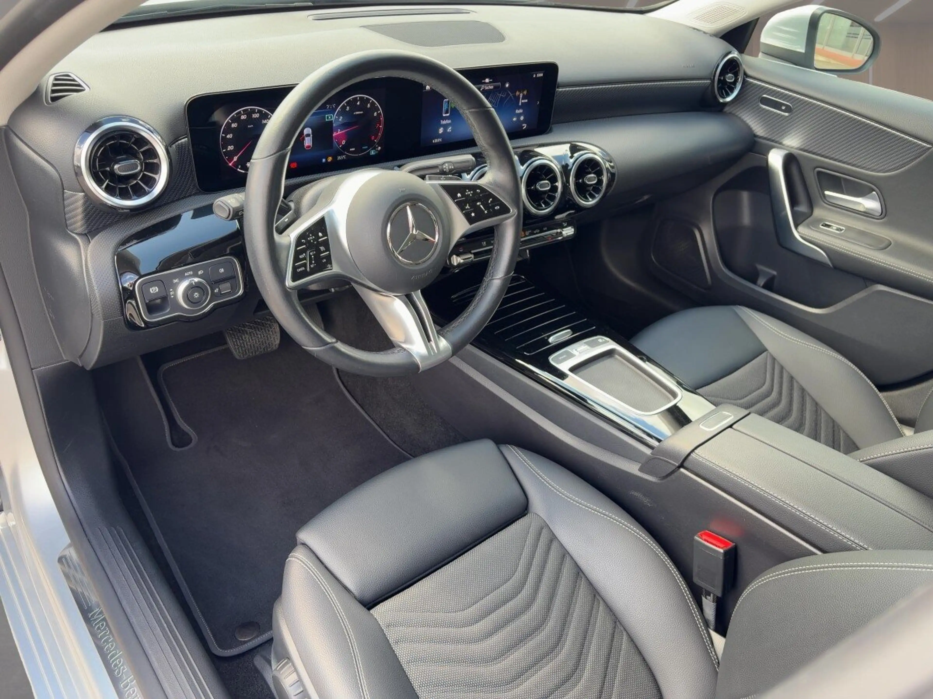 Mercedes-Benz A 200 A 200 Progressive+NAVI+LED+RÜCKFAHRKAMERA+PARTRO — photo 6