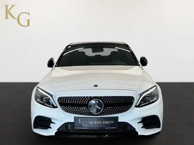 Mercedes-Benz C-Class view 11