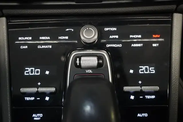 Porsche Cayenne Coupe E-Hybrid PHEV 17,9 kWh Aut. MY23/Panorama/L Ansicht 18