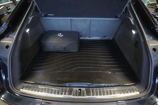 Porsche Cayenne Coupe E-Hybrid PHEV 17,9 kWh Aut. MY23/Panorama/L Ansicht 11