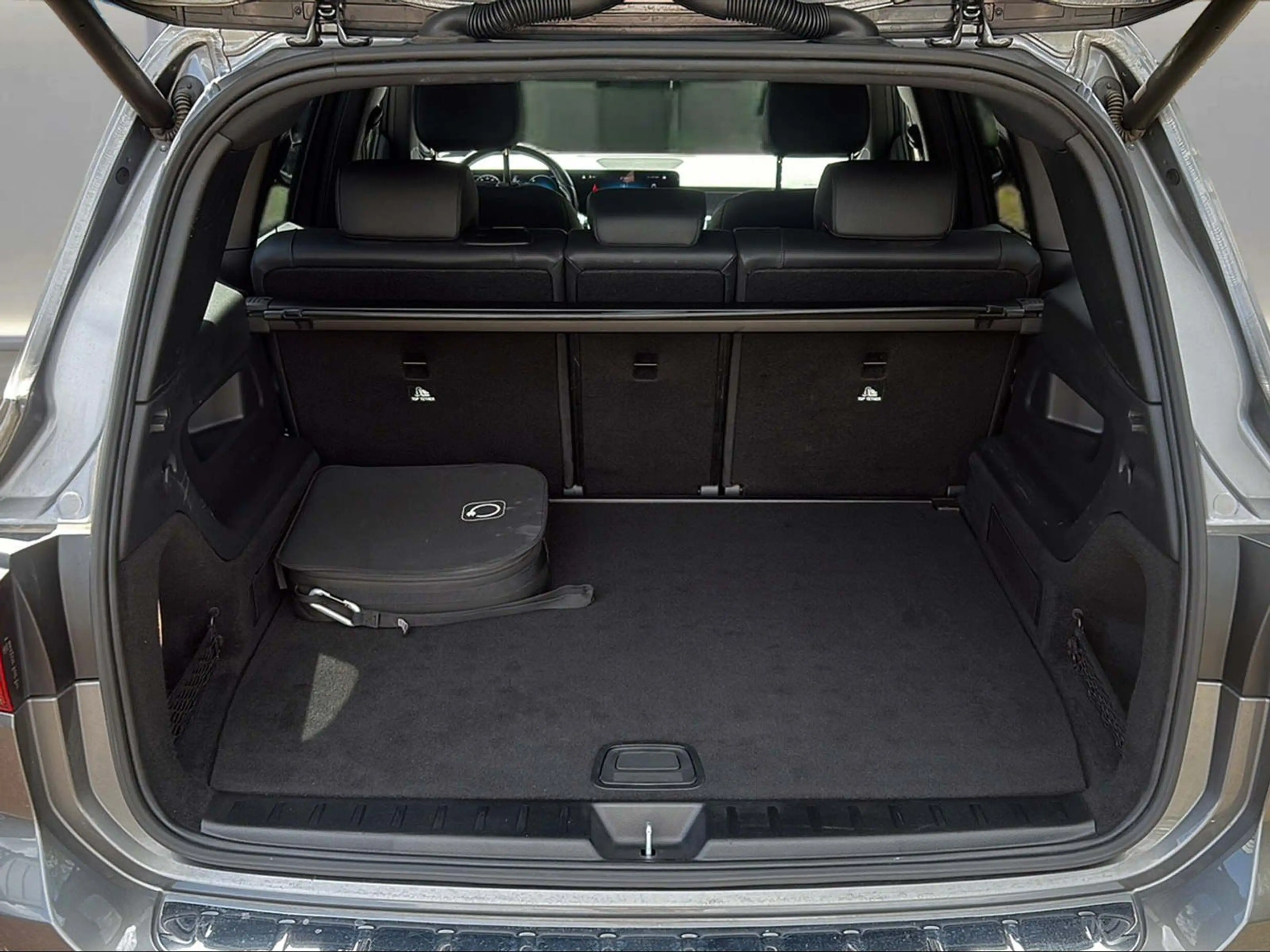 Mercedes-Benz EQB 250 PROGRESSIVE RFK KEYLESS LED HECKKL — photo 8
