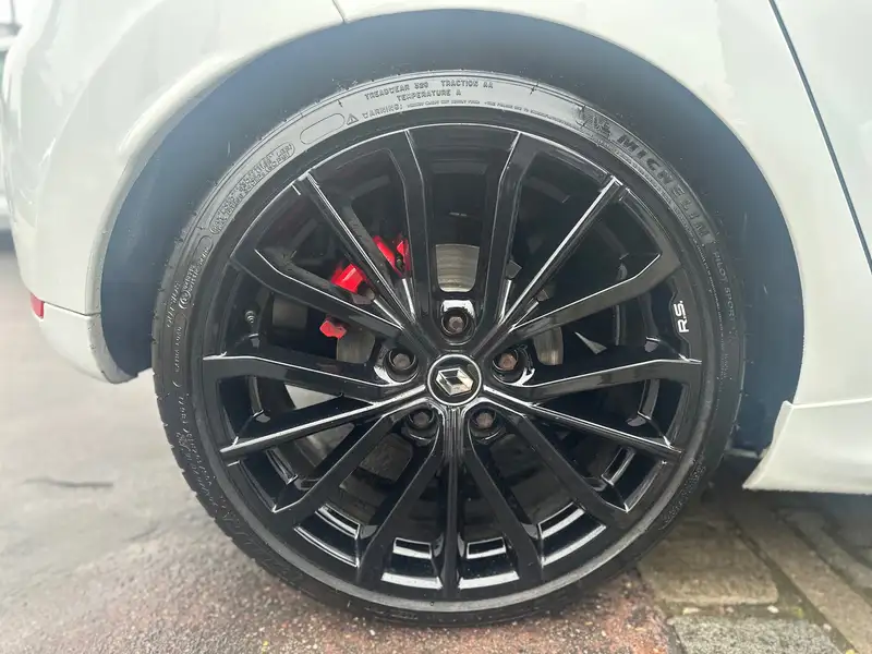 Annonce voiture d'occasion Renault Clio - CARADIZE