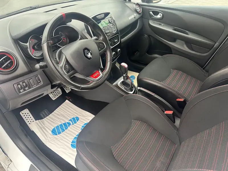 Annonce voiture d'occasion Renault Clio - CARADIZE