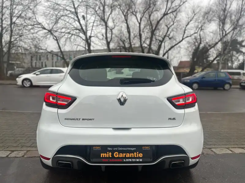 Annonce voiture d'occasion Renault Clio - CARADIZE