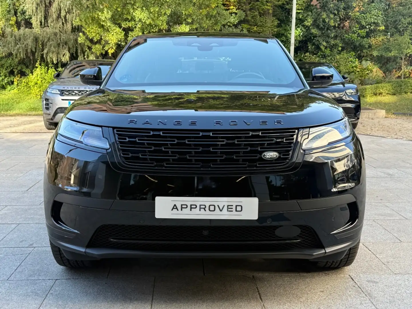 Land Rover Range Rover Velar 2.0 i4 PHEV S 4WD Aut. 404 Noir - 2