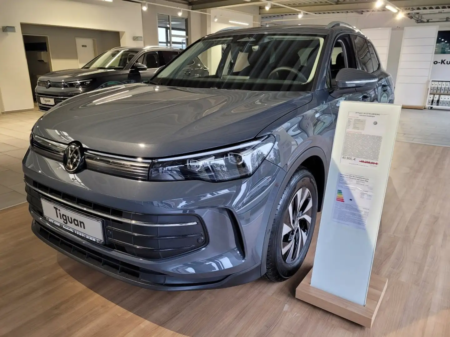 Volkswagen Tiguan Life 1,5 TSI 110KW DSG LED,elektr.Heckklappe Grau - 2