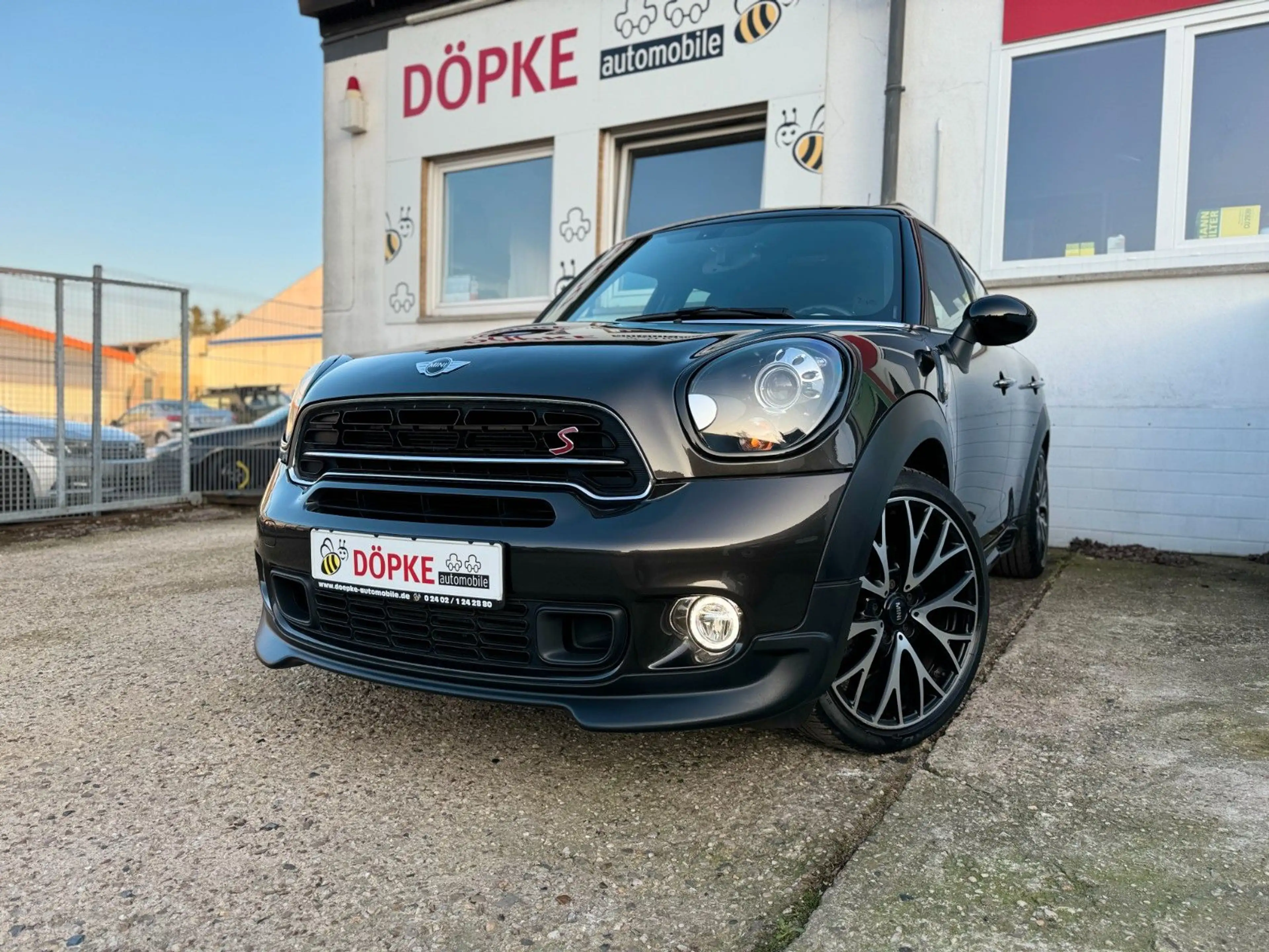 MINI Cooper SD Countryman JCW AERO Navi Pano Xenon 19