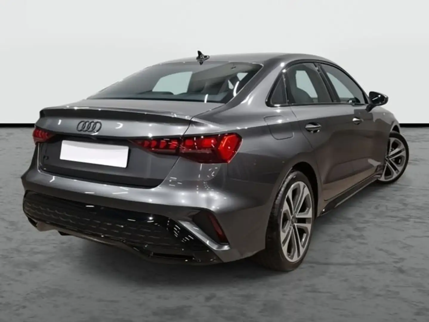 Audi A3 Sedán 35 TFSI S line 110kW Gris - 2