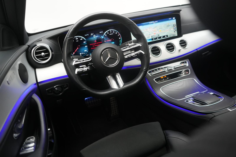 Mercedes-Benz E 300 e 9G-Tronic AMG STHZ/HUD/Kamera/Lane/Side — photo 12