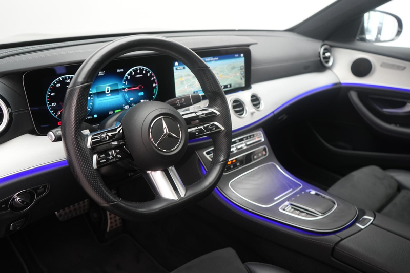 Mercedes-Benz E 300 e 9G-Tronic AMG STHZ/HUD/Kamera/Lane/Side — photo 11
