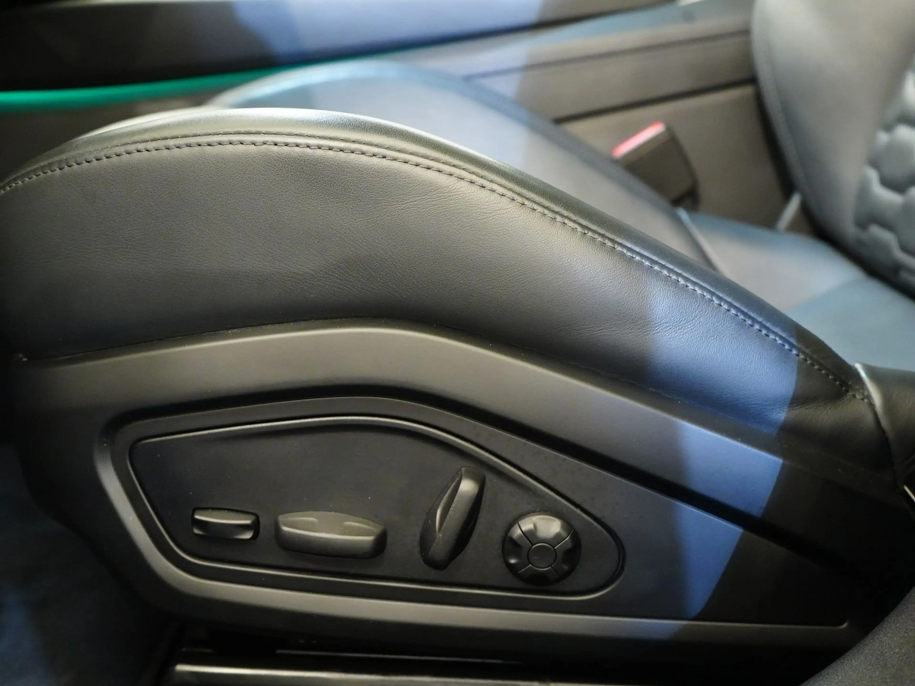 Audi e-tron GT B+O|SuspPneu|AllwheelDrive|Cam360|HUD|SgsSportProMatrix — photo 11