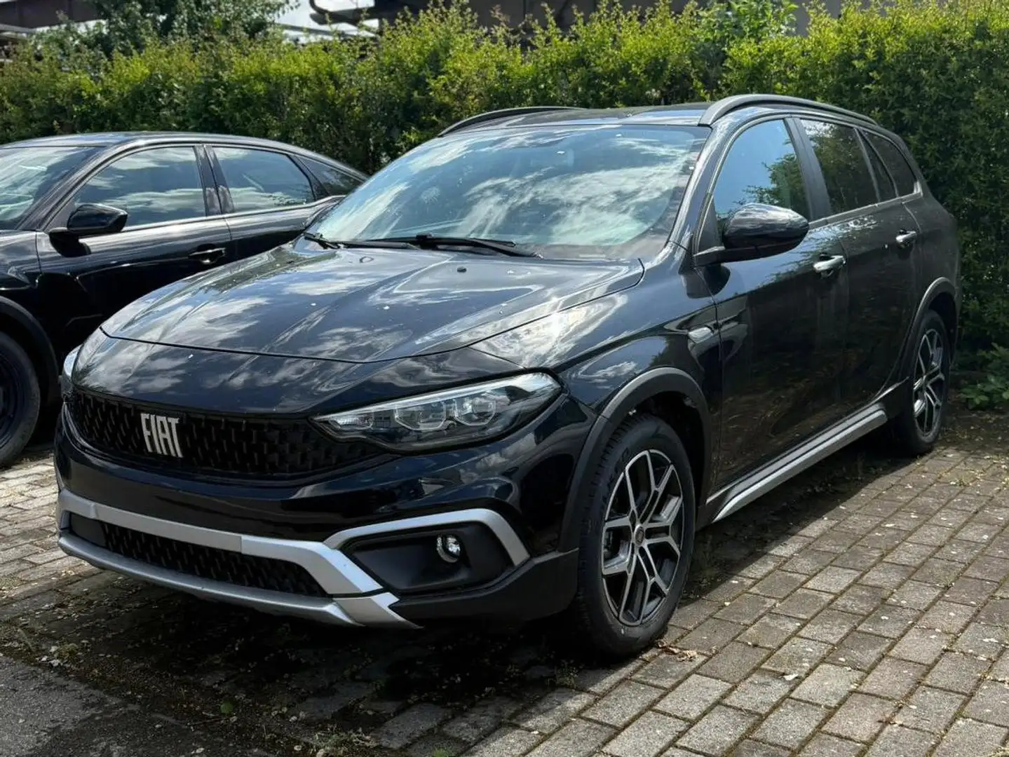 Fiat Tipo Station Wagon CROSS 1.6 Diesel 130CV MY23 KM ZERO Blu/Azzurro - 1