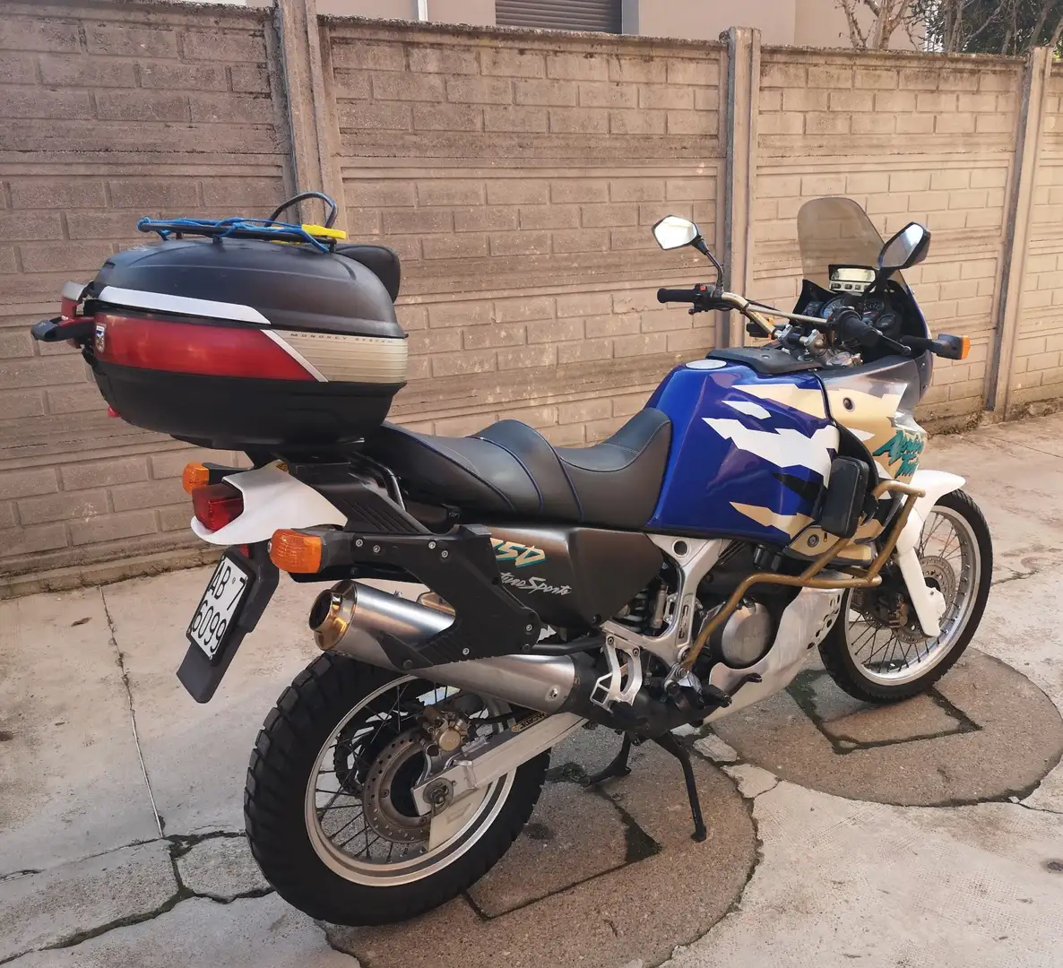 Honda XRV 750 bauletto Blau - 2