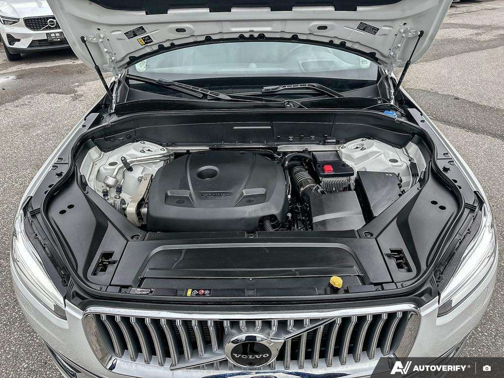 2022 Volvo XC90 T6 Inscription 7 Passenger thumb 9