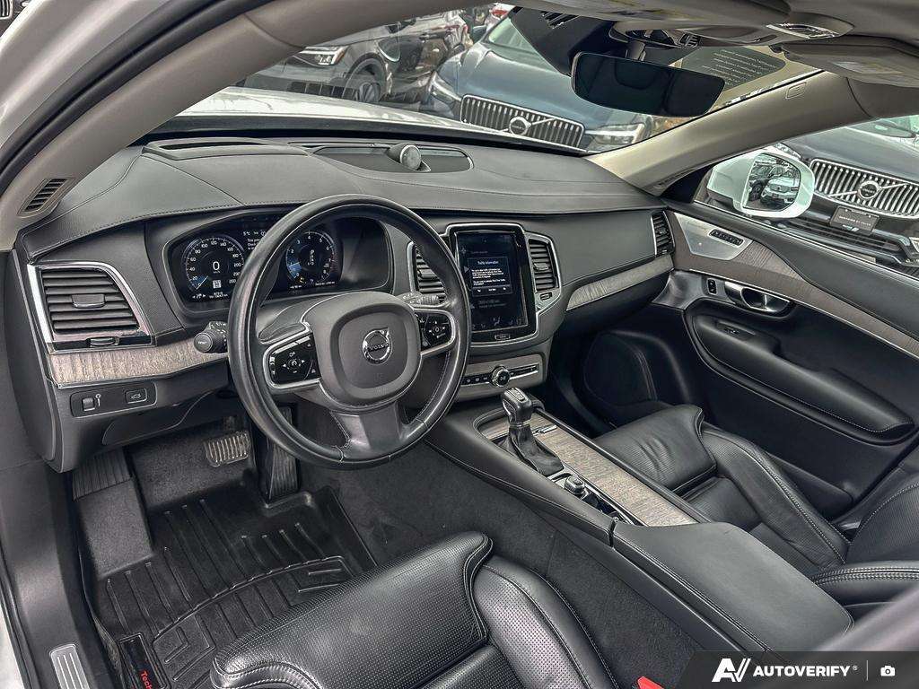 2022 Volvo XC90 T6 Inscription 7 Passenger thumb 12