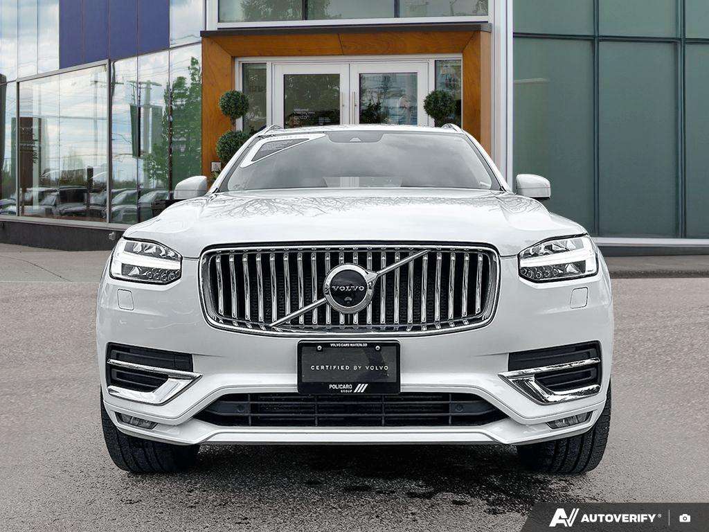 2022 Volvo XC90 T6 Inscription 7 Passenger alt 2