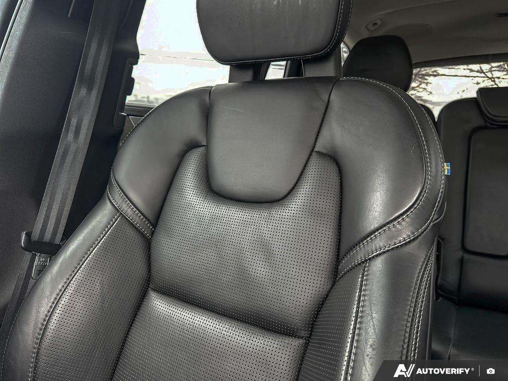 2022 Volvo XC90 T6 Inscription 7 Passenger thumb 19