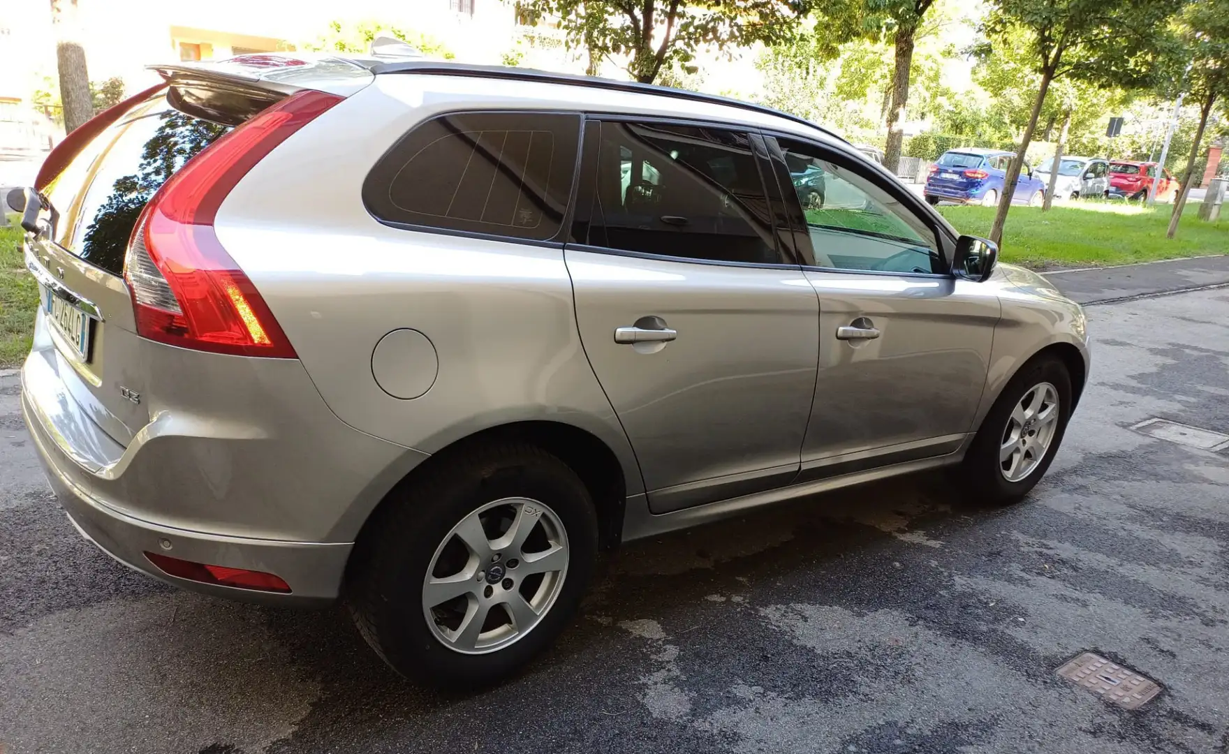 Volvo XC60 2.0 d3 Kinetic 150cv geartronic - 1