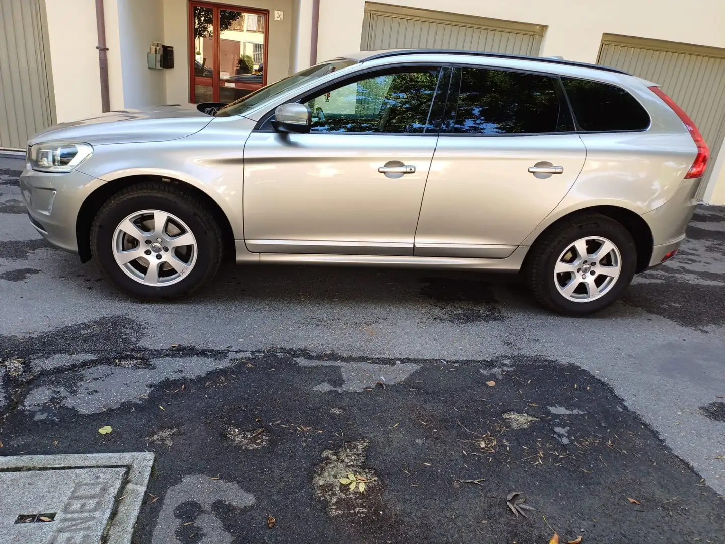 Volvo XC60 2.0 d3 Kinetic 150cv geartronic - 2