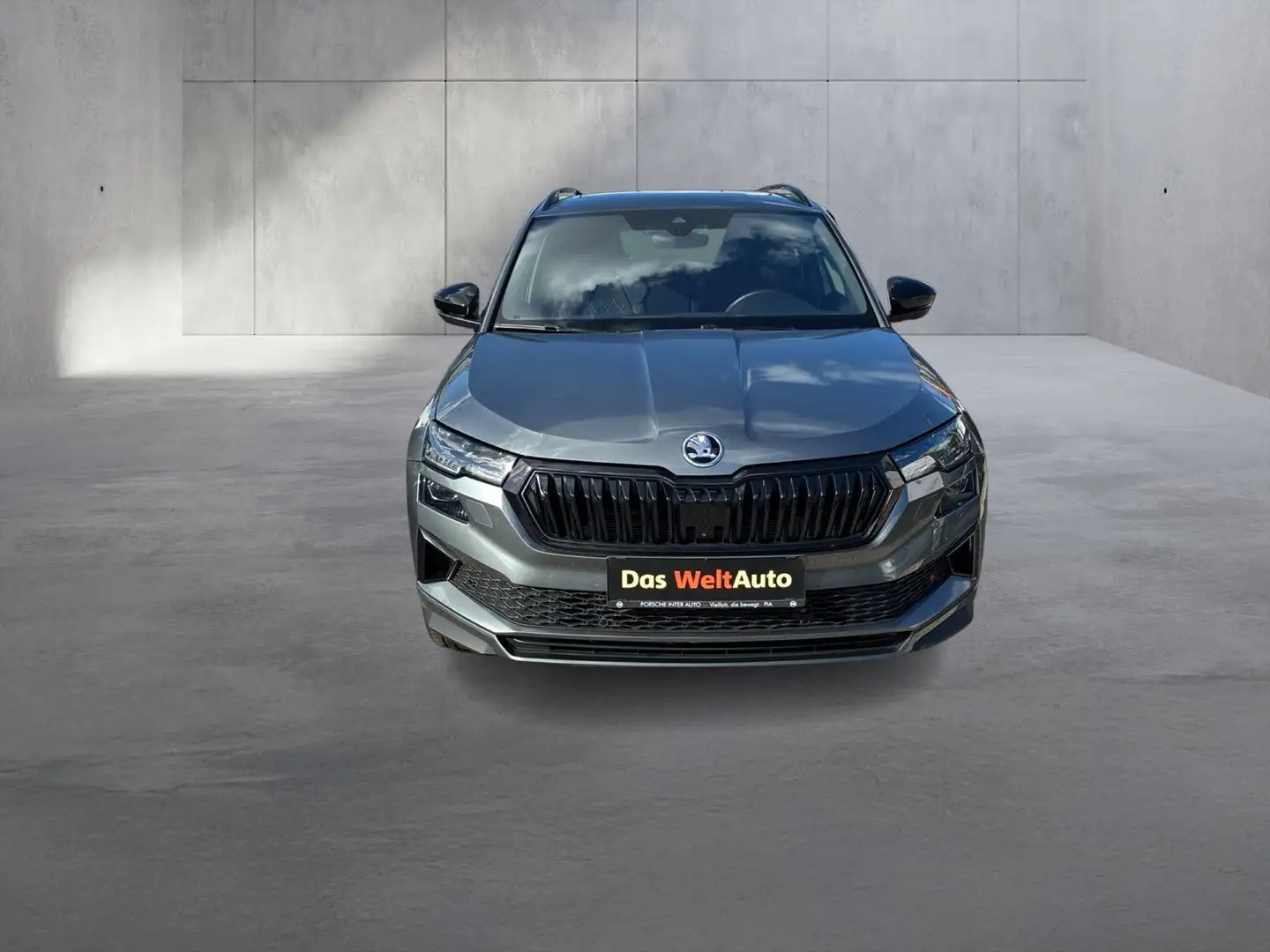 Skoda Karoq Sportline TSI DSG ACT Grau - 2