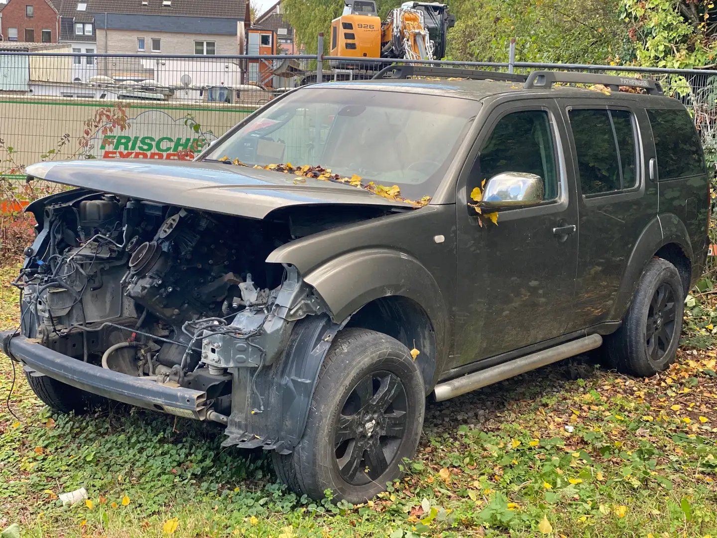 Nissan Pathfinder 2.5 dCi Elegance, NUR als Ersatzteillager/Bastler Grau - 1