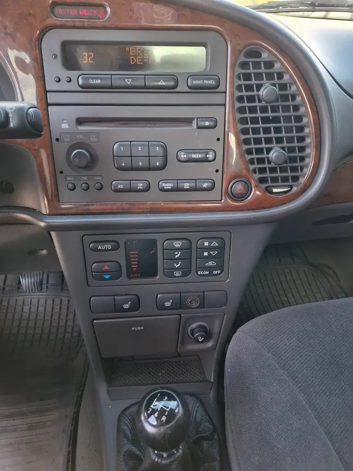 Saab 9-3 2.0i S, foto 6