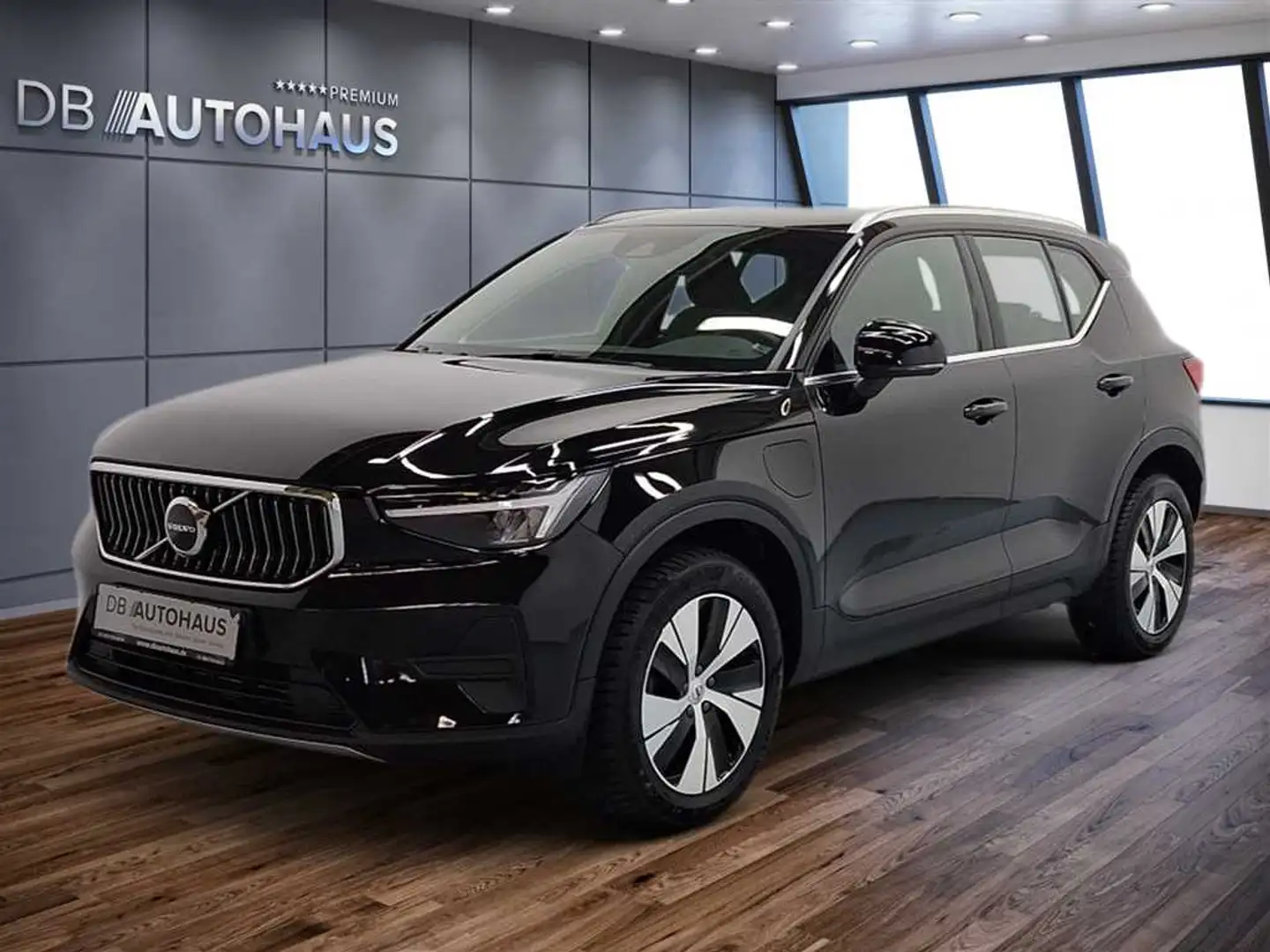 Volvo XC40 XC 40 Recharge Essential 1.5 T4 DCT Schwarz - 1