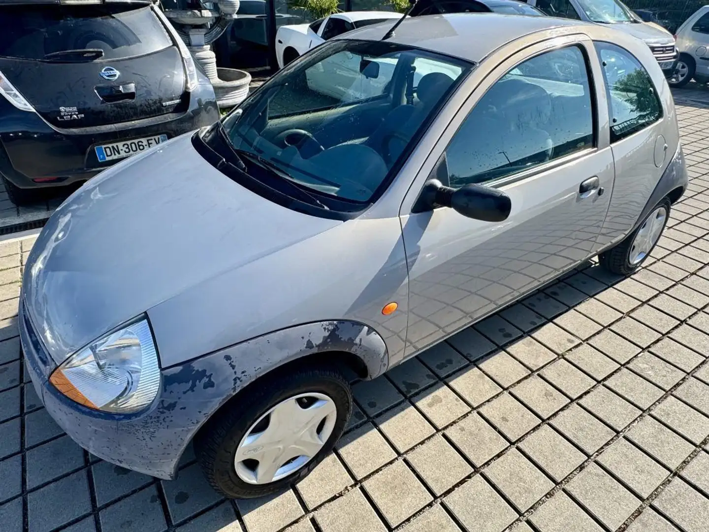 Ford Ka/Ka+ 1.3i - 8V 70CH FUN Gris - 2