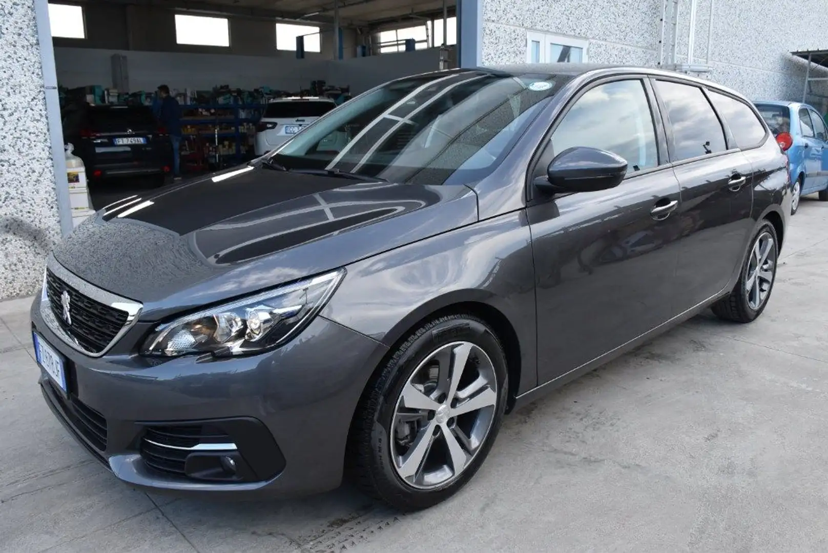 Peugeot 308 BlueHDi 130 S&S SW Allure Grigio - 1