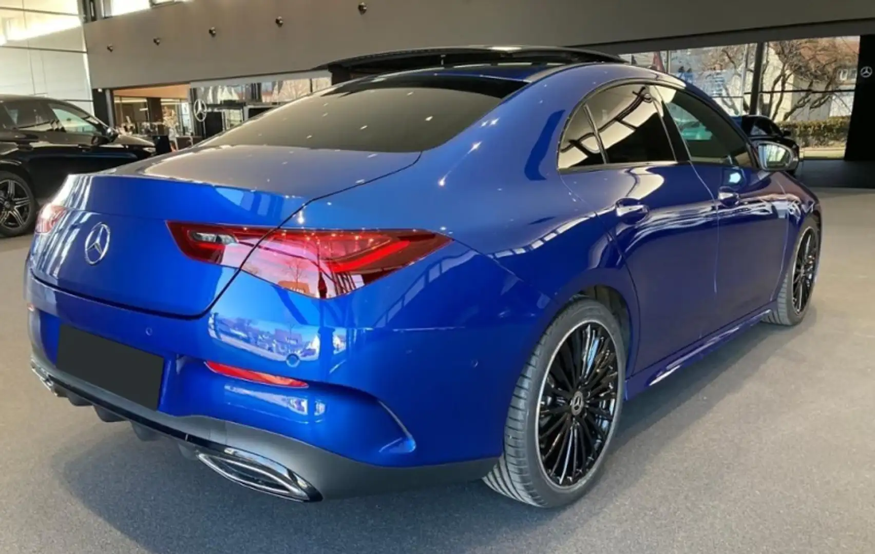 Mercedes-Benz CLA 250 250 Automatic 4Matic AMG Line Premium Blu/Azzurro - 2