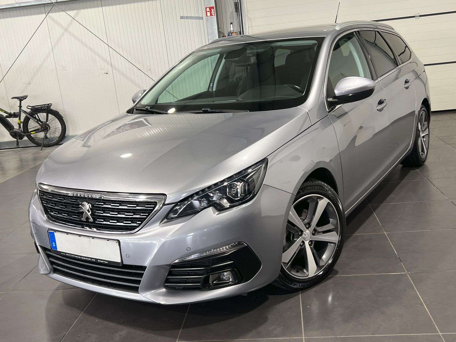 Second hand Peugeot 308 1.5
