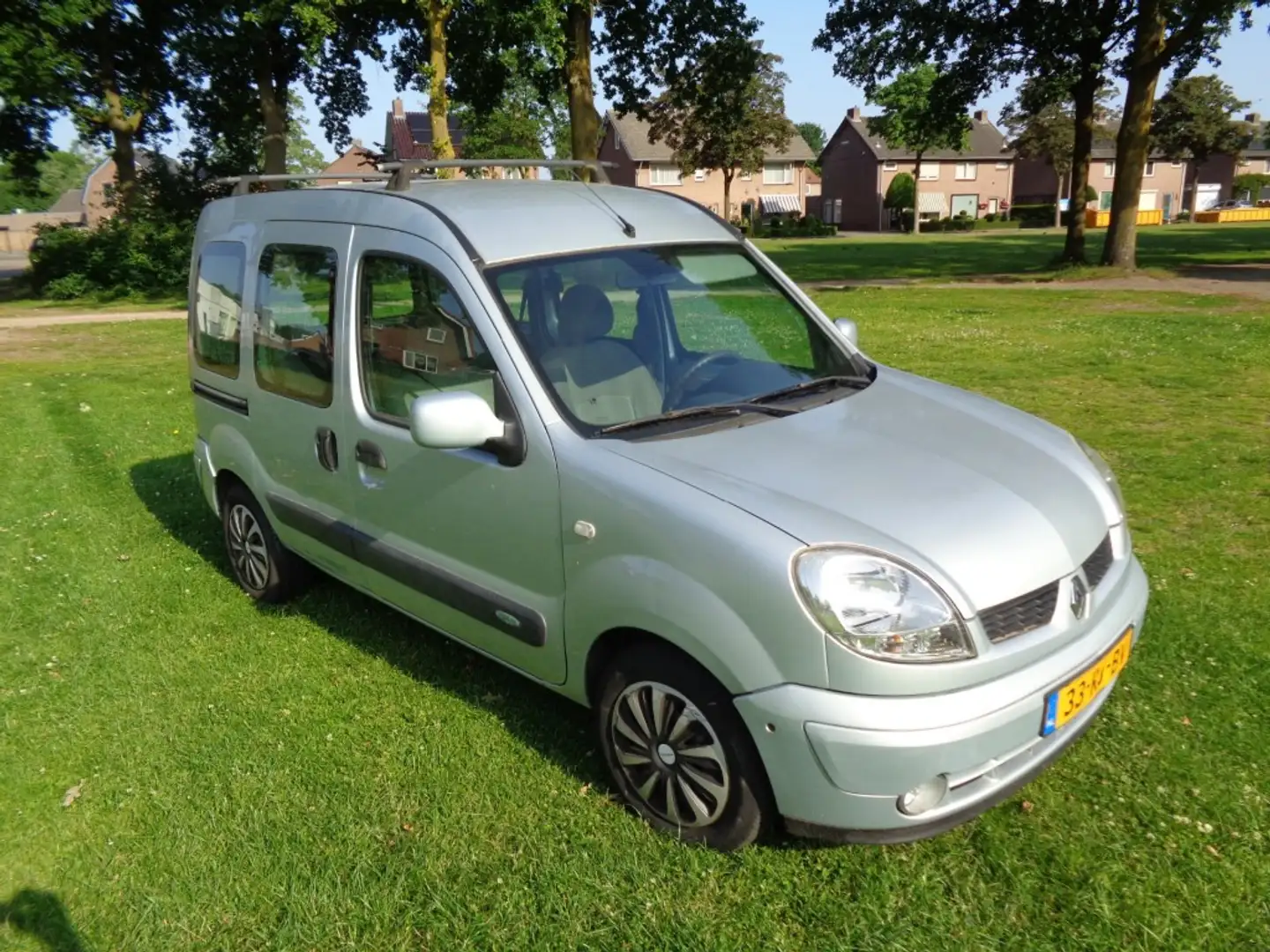 Renault Kangoo 11-6-2026  a p k Gris - 2