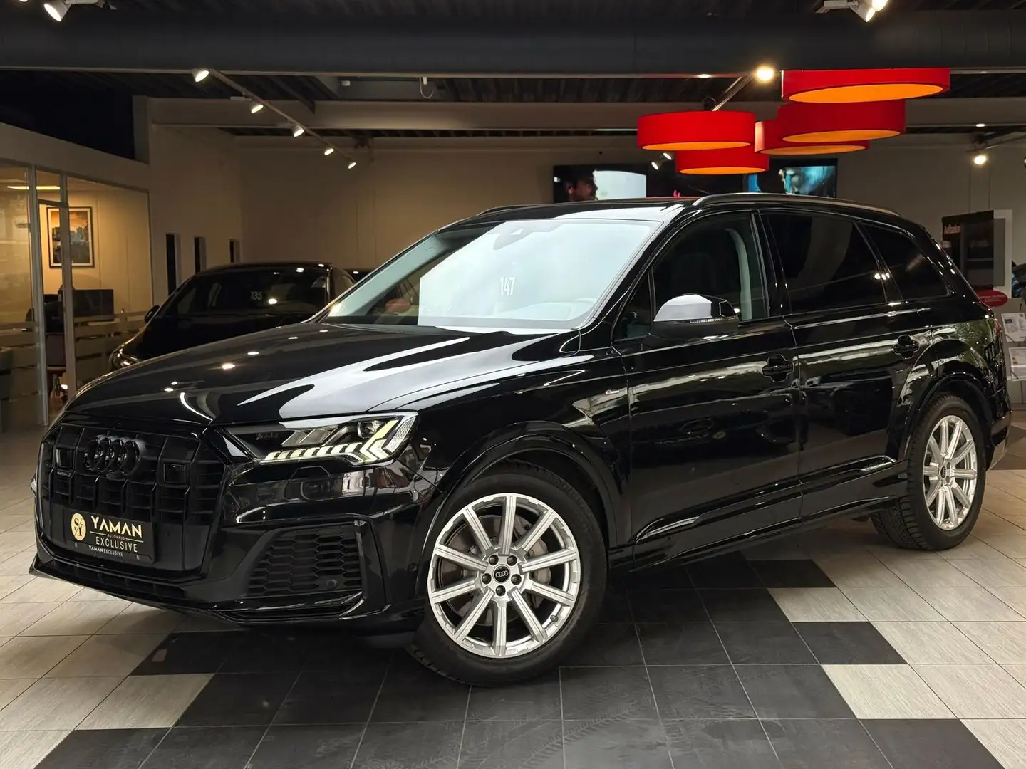 Audi Q7 50 TDI qu S line 7-Sitze*Pano*StHzg*Matrix* Schwarz - 1