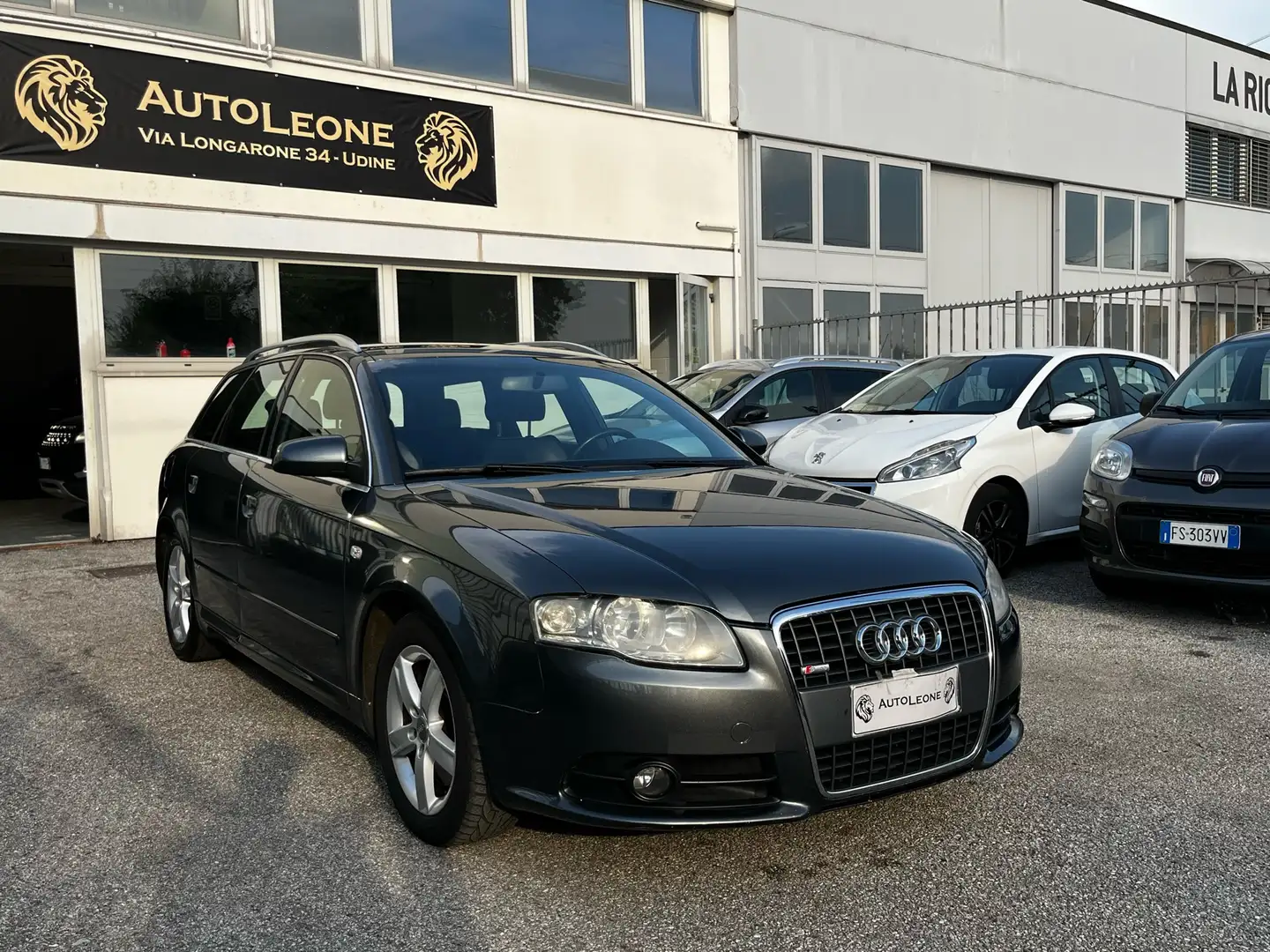 Audi A4 Avant 2.0 tdi 170cv S Line Plus Grigio - 1