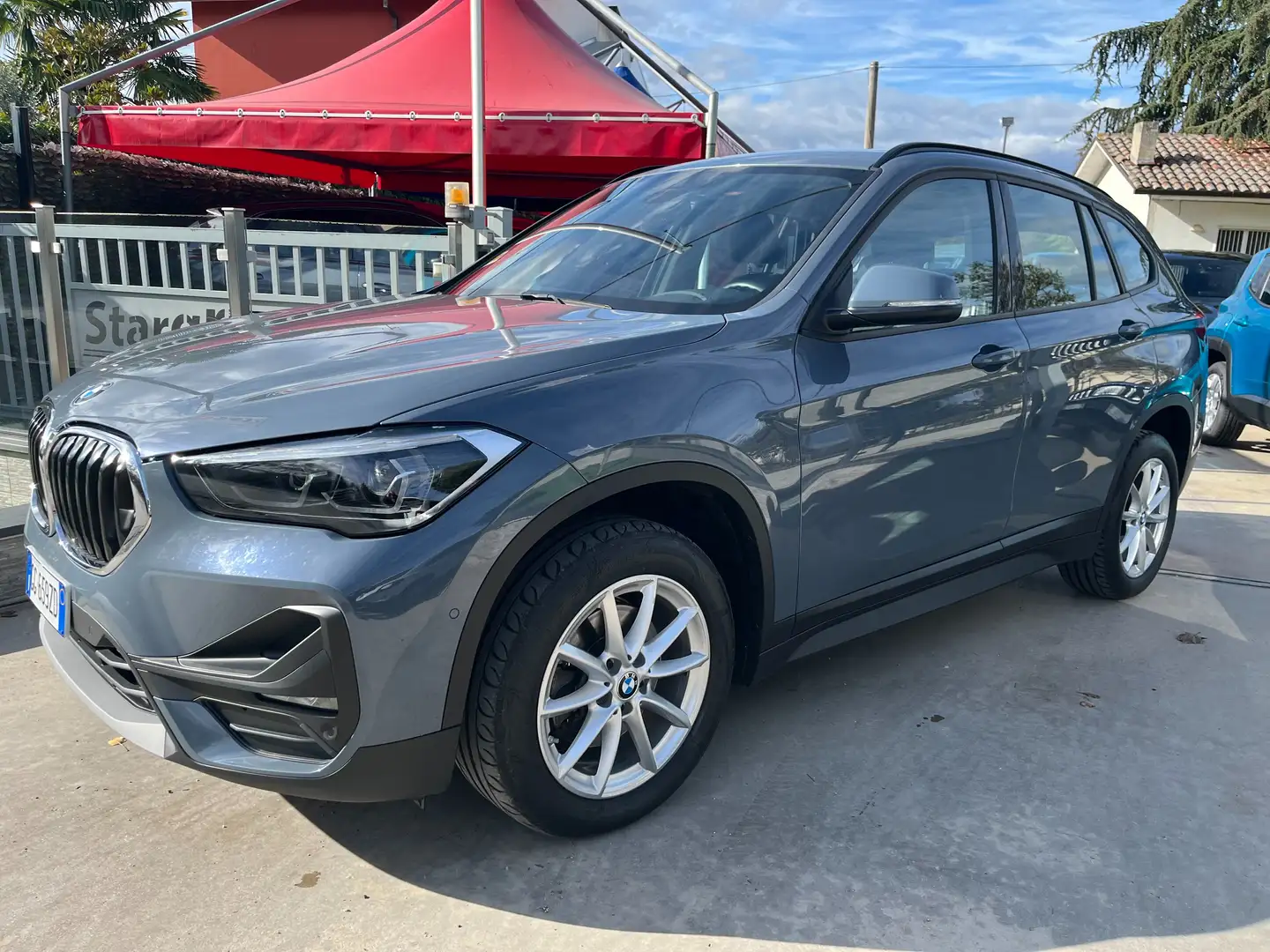 BMW X1 sdrive18d Business Advantage 150 cv Grigio - 1