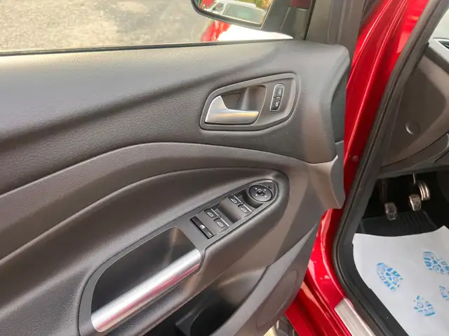 Ford Kuga view 11