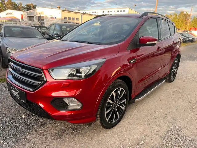 Ford Kuga view 3