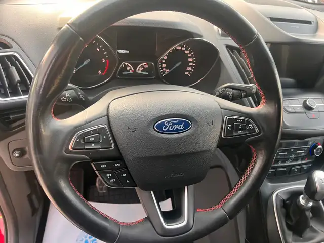 Ford Kuga view 15