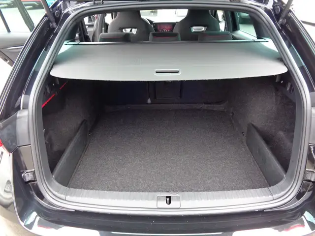 Skoda Octavia view 9