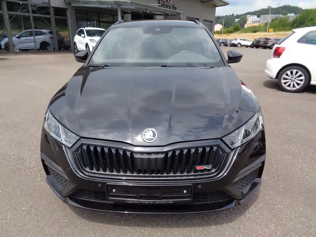 Skoda Octavia view 2