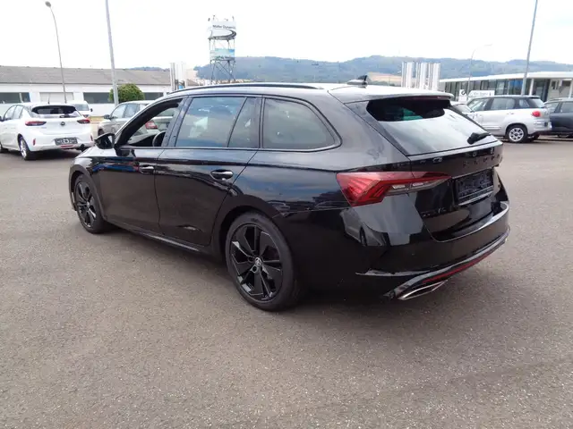 Skoda Octavia view 6
