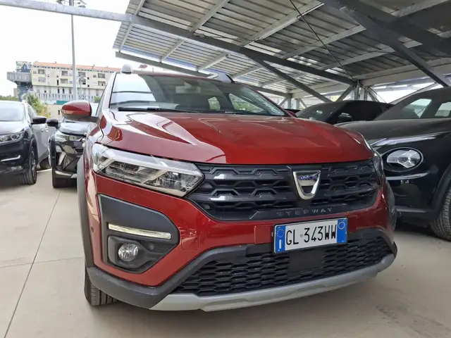 Dacia Sandero view 10