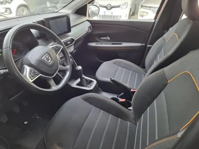 Dacia Sandero view 7