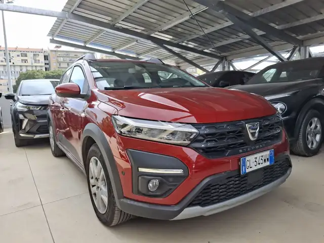 Dacia Sandero view 5