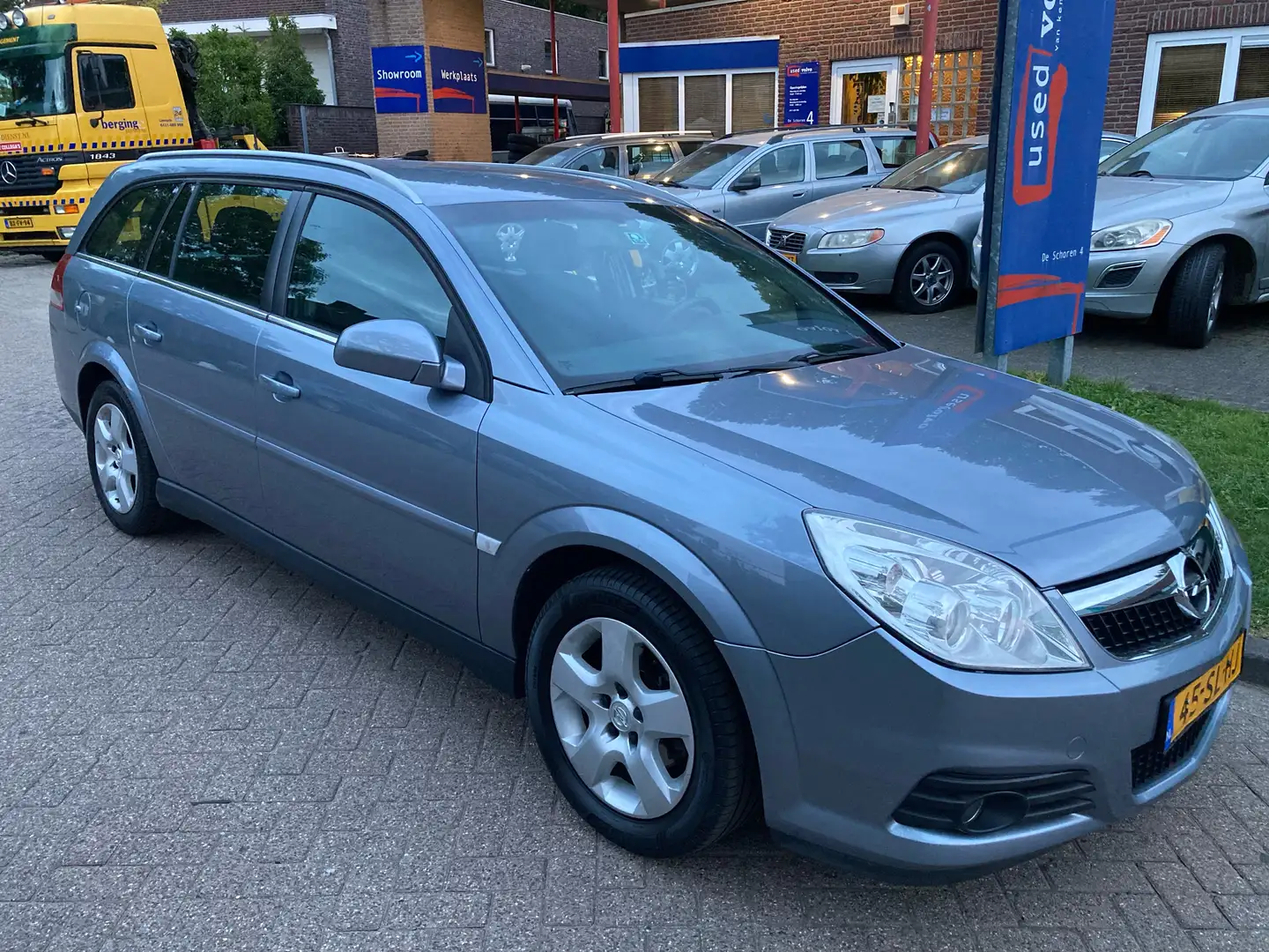 Opel Vectra 1.8 16V STATIONWAGON Grijs - 1